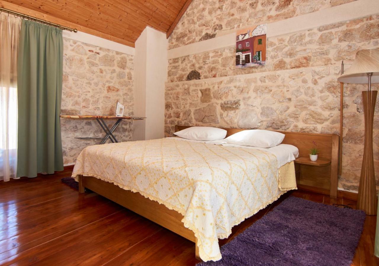 Dalmatian Stone House Villa Krapanj Exteriör bild